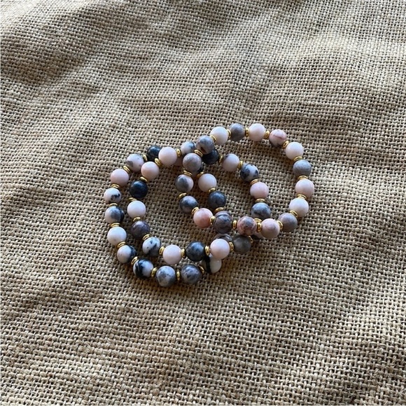 Pink Zebra Stone stackable bracelets Lot 3 Elastic Stretch Size 7 inch New - Picture 3 of 6